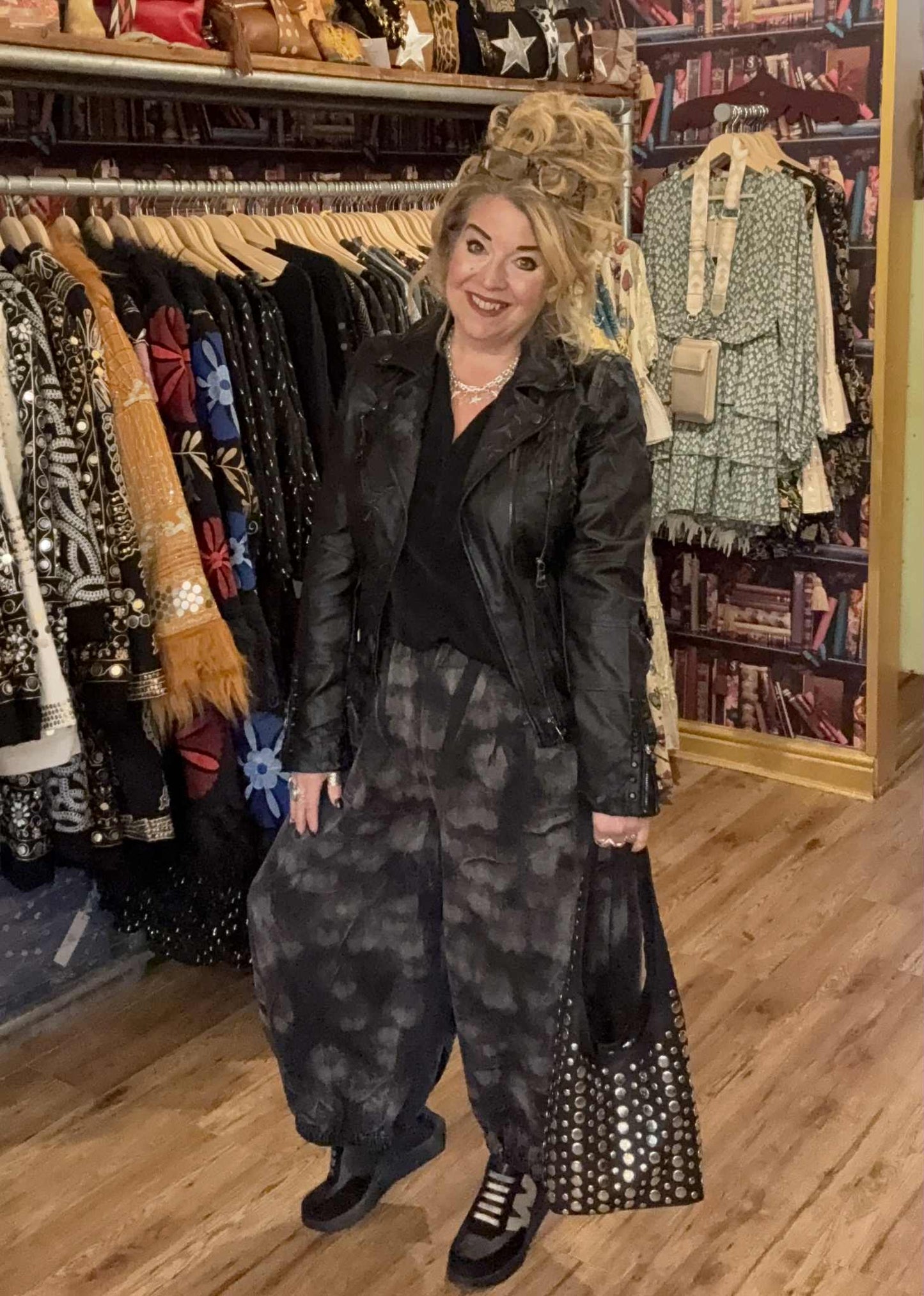 THE 'CHELSEA' BEAUTIFUL CHARCOAL GREY DISTRESSED PRINT BARRELL LEG TROUSERS WITH SLOUCH POCKETS