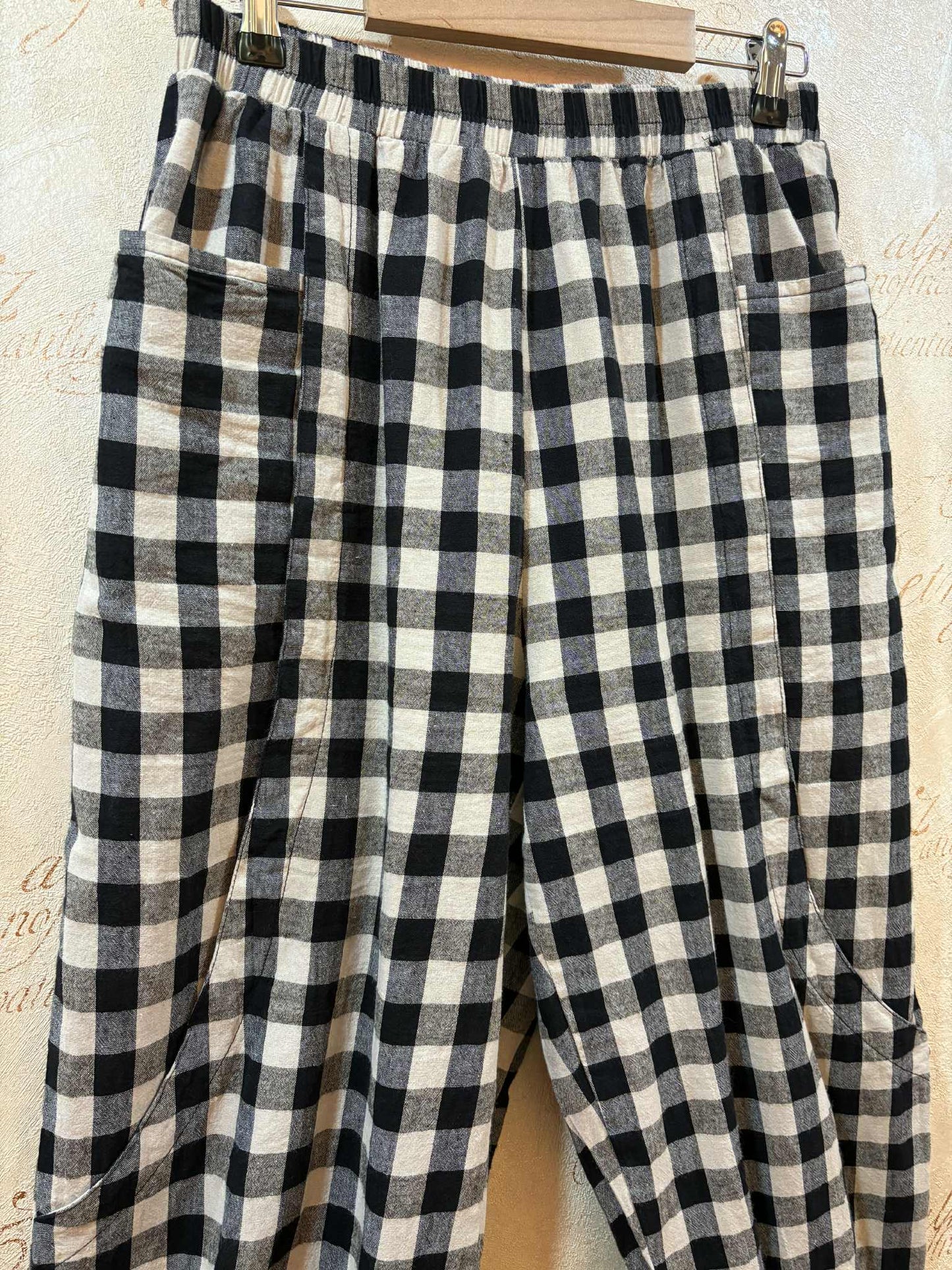 THE 'GILLY' TIMELESS AND CLASSIC GINGHAM POCKET DETAIL COCOON TROUSERS MATCHING TOP AVAILABLE