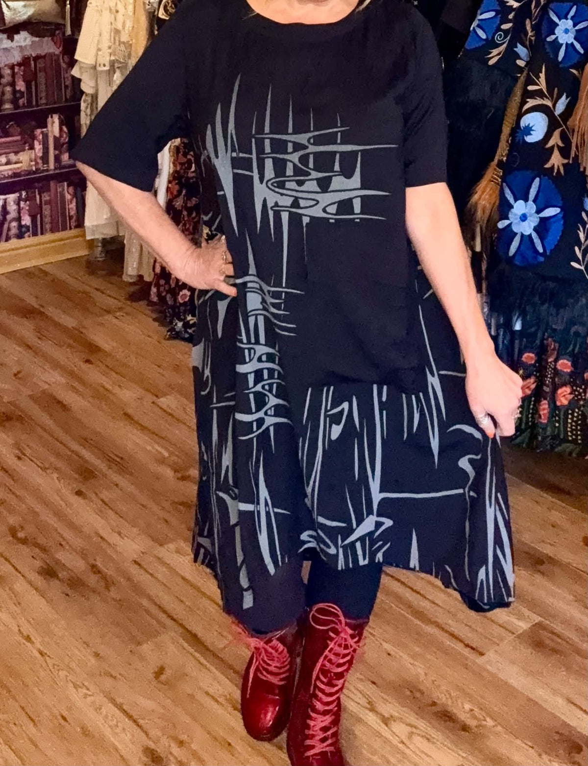 THE 'CAMDEN' URBAN STREET STYLE OVERSIZED POCKET DETAIL ASYMMETRIC HEM ABSTRACT PRINT DRESS