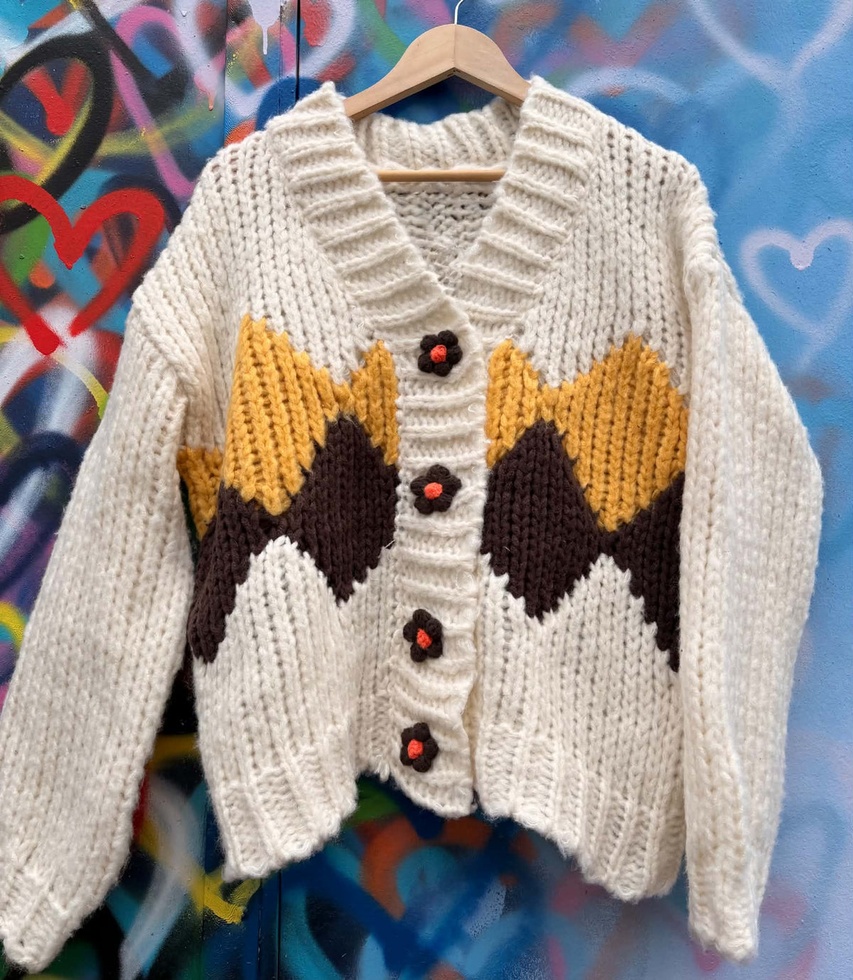 THE 'ASPEN' SUPERSOFT COSY CHUNKY KNIT CARDIGAN WITH CUTE KNITTED FLOWER BUTTONS