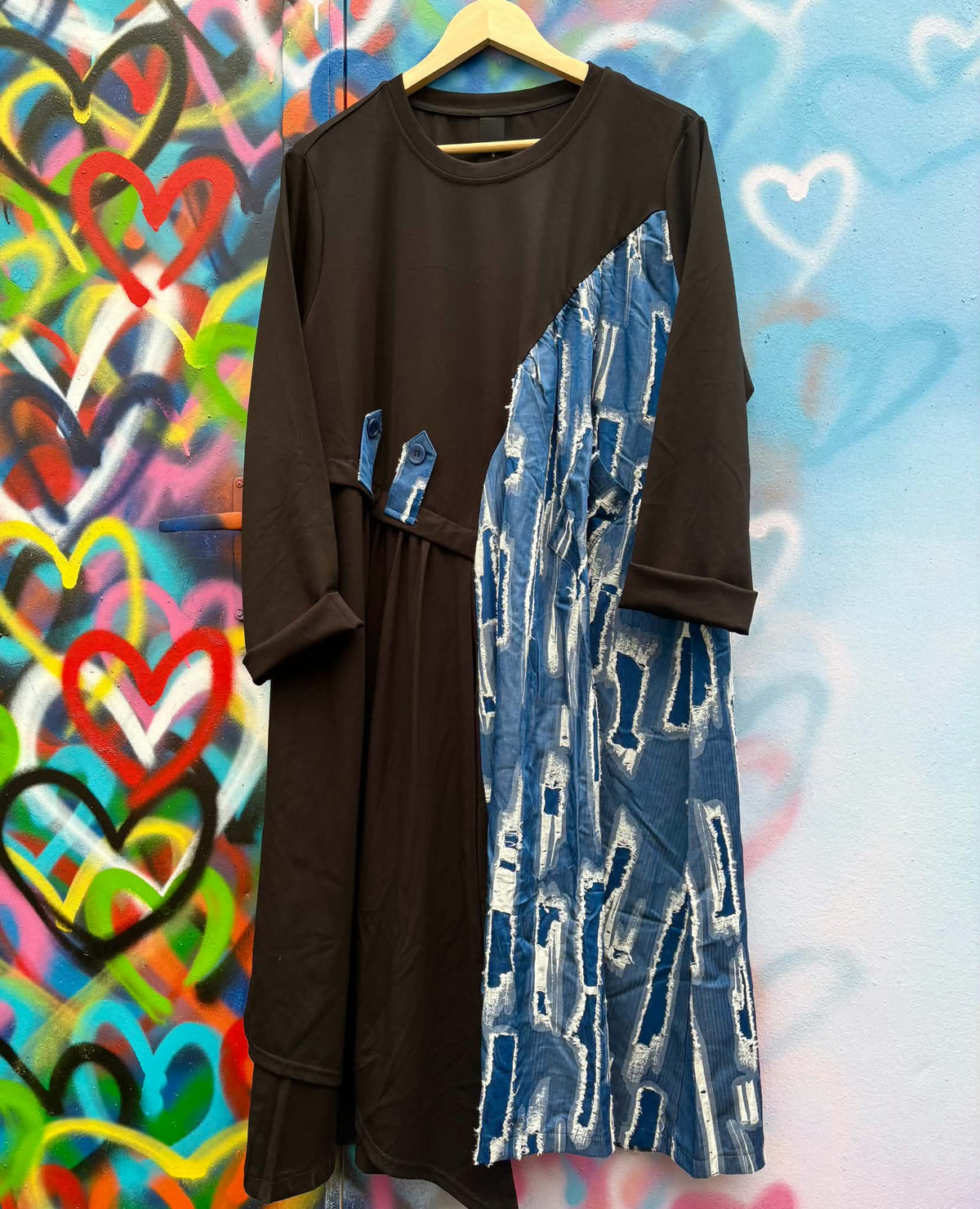 THE 'URBAN GIRL' QUIRKY ASYMMETRIC DETAIL COCOON DRESS WITH BUTTON TRIMS AND CONTRASTING DENIM STYLE FABRIC