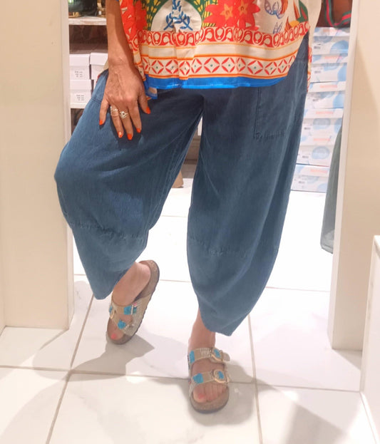 THE 'URBAN CHIC' LIGHTWEIGHT DENIM COCOON PANTS WITH OVERSIZED FRONT POCKETS