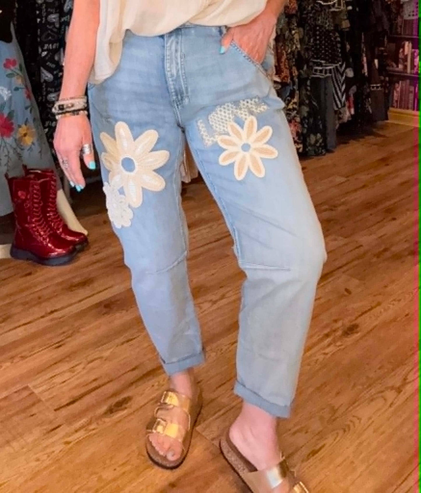 THE 'LOVE AND DAISIES' VINTAGE STYLE SUPERSOFT STRETCH CHAMBRAY JEANS WITH APPLIQUE DETAIL