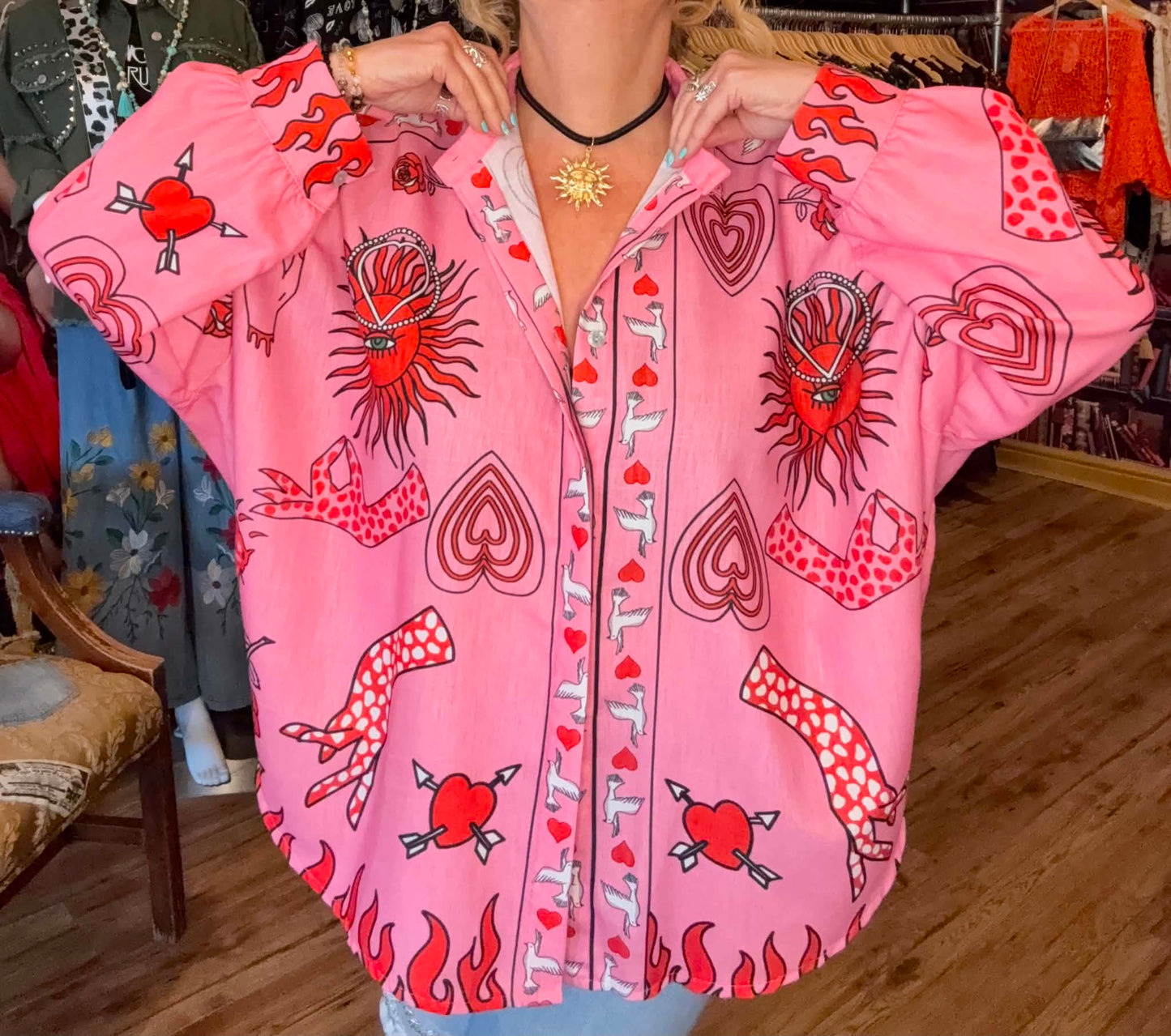 THE 'MYSTIC LOVE' CANDY PINK HEARTS & CELESTIAL SUN PRINT STATEMENT OVERSIZED SHIRT