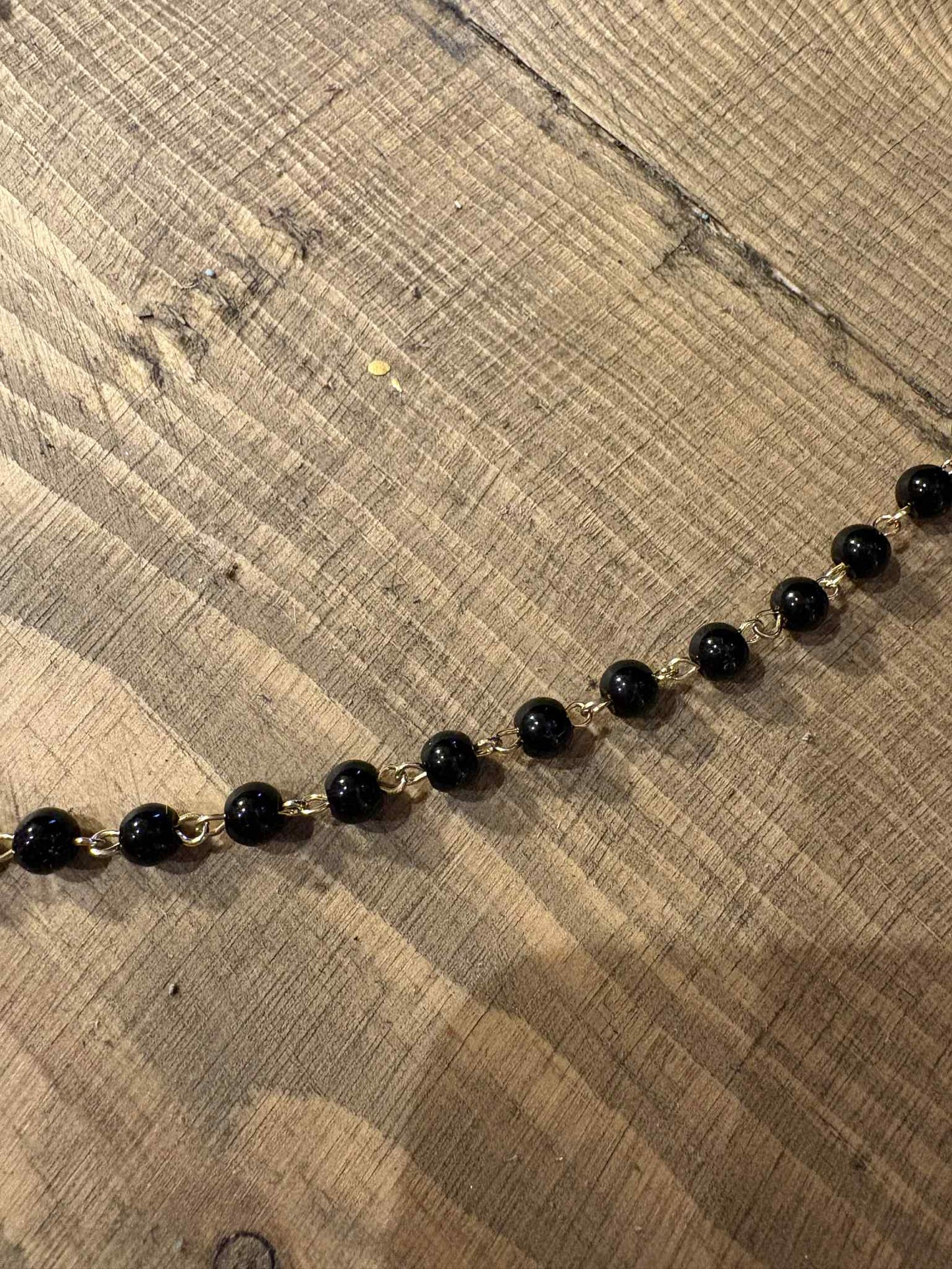 THE  'JULIET' STUNNING RED HEART BAROQUE STYLE PENDANT WITH A BLACK AND GOLD CHAIN