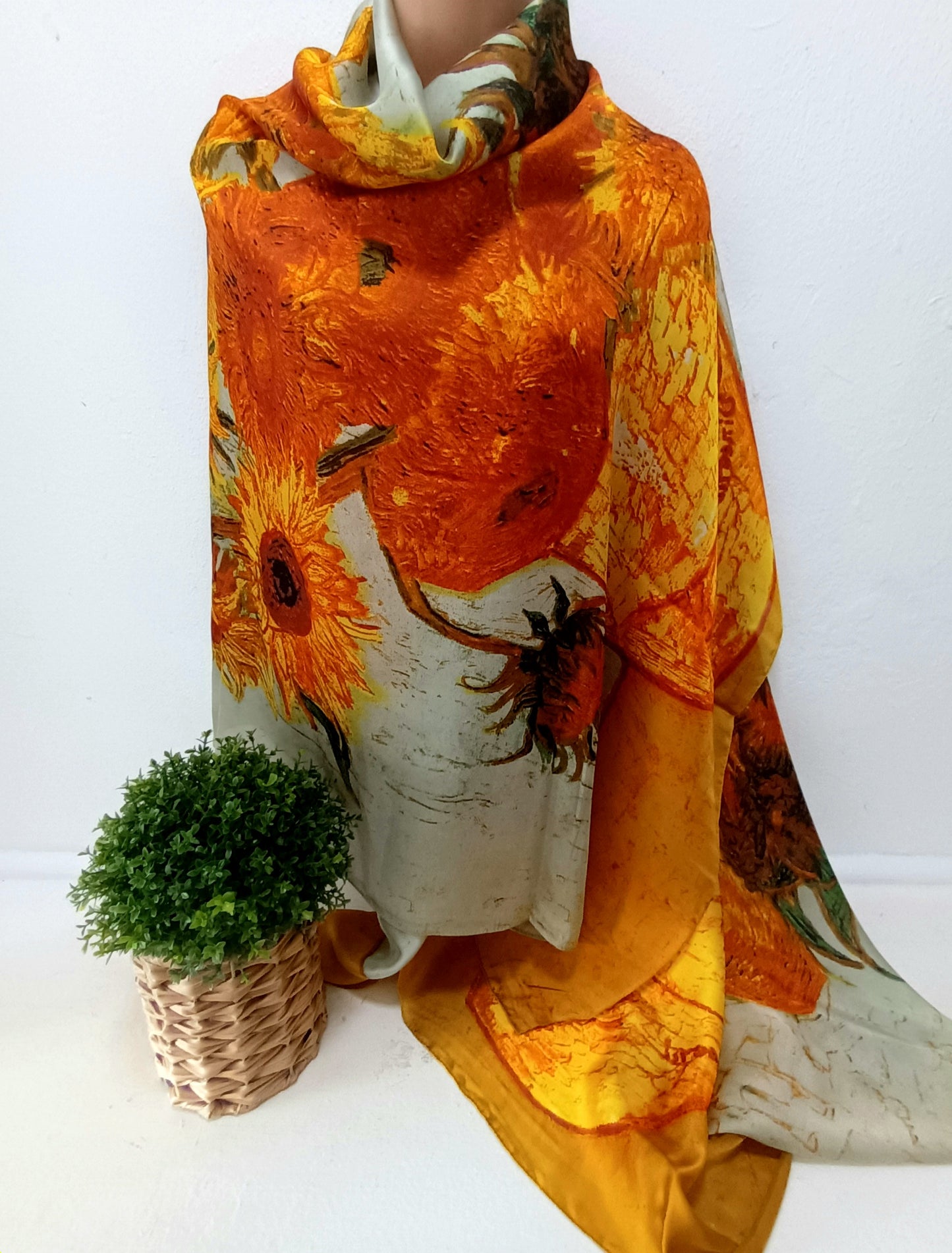 'SUNFLOWERS IN SILK' 100% LUXURIOUS SILK VAN GOGH PRINT LARGE WRAP SCARF