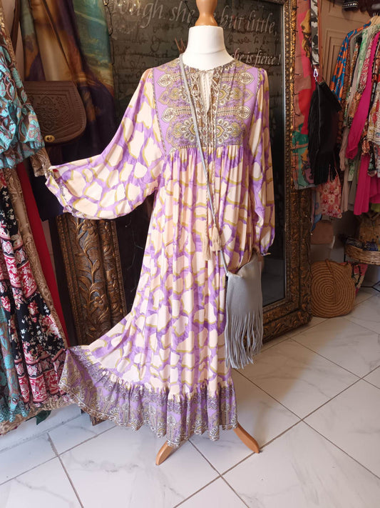 'WEEKENDER' FESTIVAL PRINT BALLOON SLEEVE DRESS WITH CONTRASTING PATTERN BODICE (LAVENDER CREAM)
