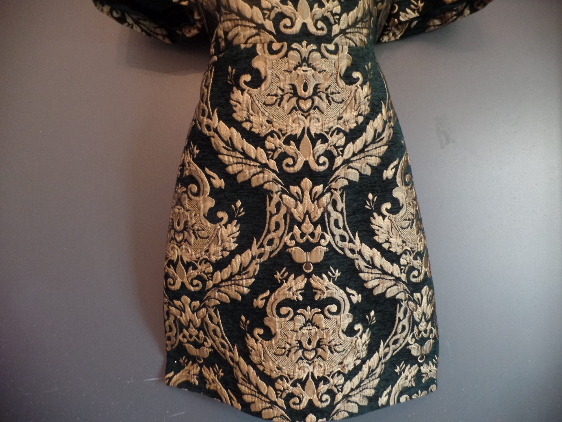 Monsoon Size 16 Sumptuous Holly Green & Gold Brocade Dress Want that Dress Monsoon Size 16 Sumptuous Holly Green & Gold Brocade Dress Want that Dress