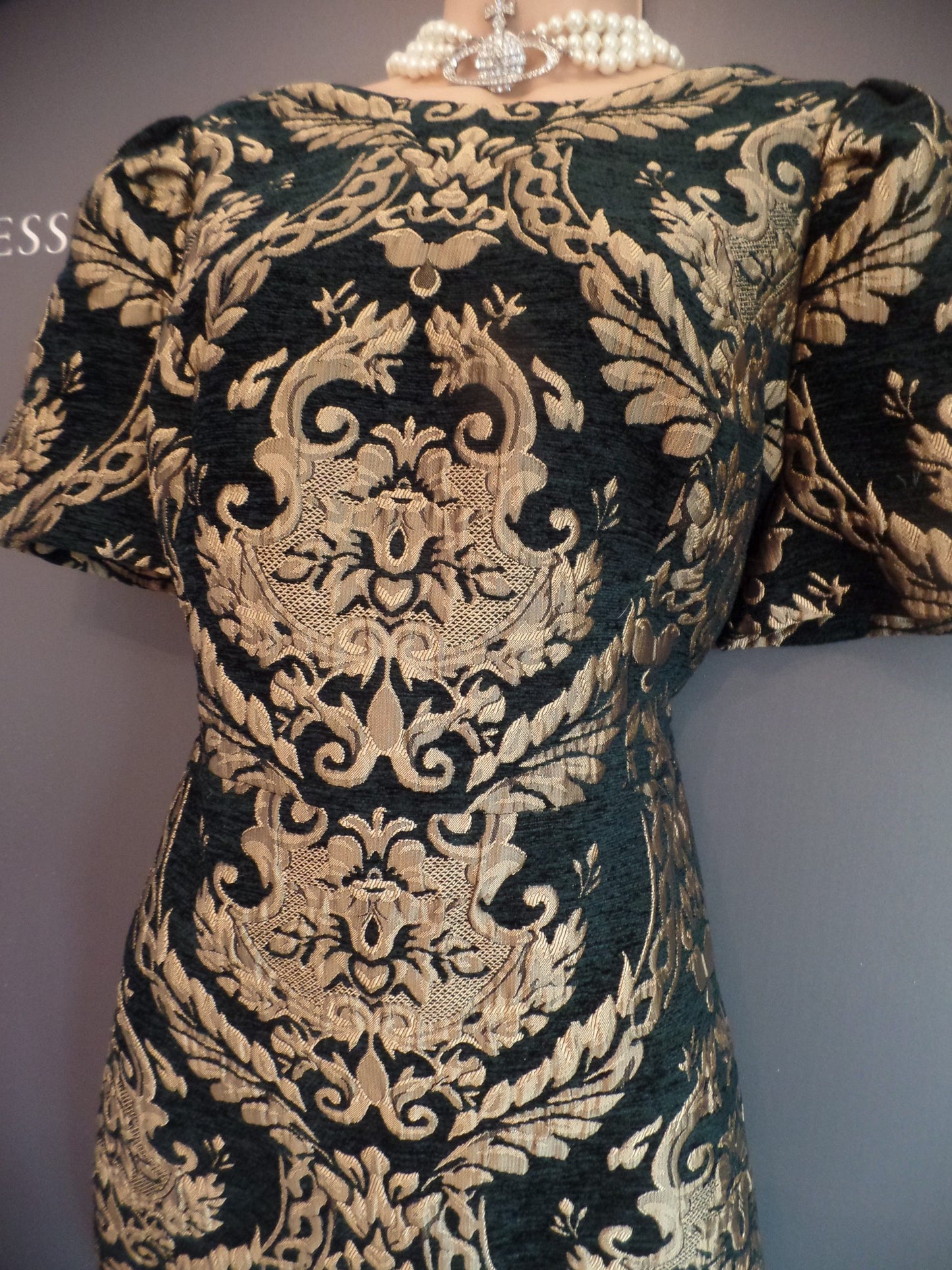 Monsoon Size 16 Sumptuous Holly Green & Gold Brocade Dress