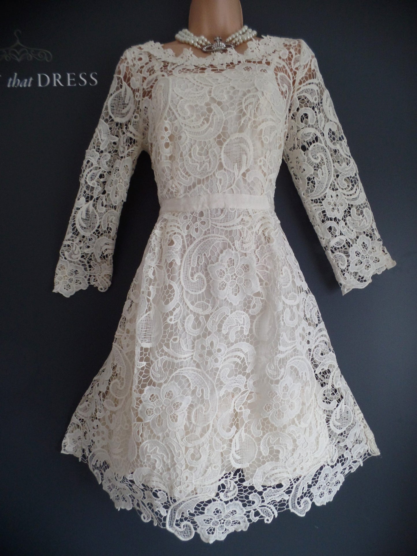 Monsoon Size 12 Beautiful Antique Style Scalloped Lace Occasion Dress