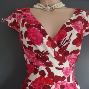 L.K.Bennett Size 6 Luxurious Silk Mix Antique Rose Print Dress